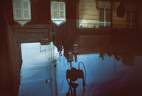Hubert Duprat, L’Atelier ou la montée des images, 1983-1985. Cibachrome, 80 x 120 cm. Collection Frac Poitou-Charentes, Angoulême © ADAGP, Paris, 2020. Photo : H. Duprat.