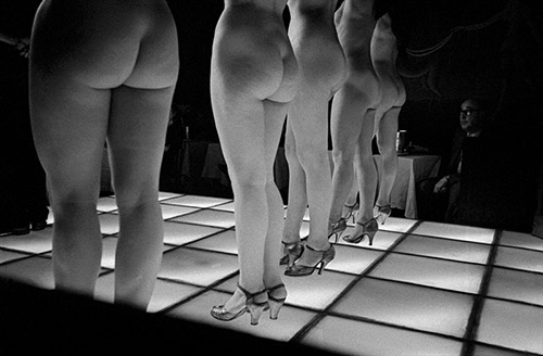 Frank Horvat, Le Sphynx, Paris, 1956. © Frank Horvat.