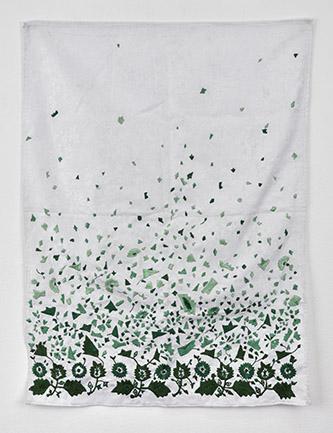 Sara OUHADDOU, Titaween #2, 2013. Broderie sur tissus, 65,5x49 cm. © Galerie Polaris.