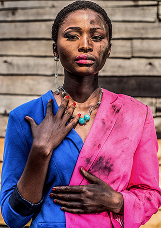 Pamela Tulizo, Double identité (Femmes de Kivu), 2019. © Pamela Tulizo.