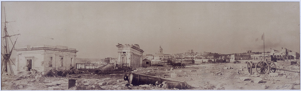 Léon-Eugène Méhédin, Sébastopol : vue de la ville et du port, 1855 © Paris - Musée de l’Armée, Dist. RMN-Grand Palais / Christian Moutarde.
