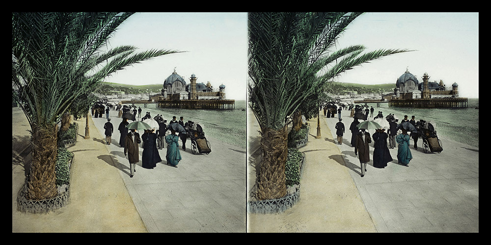 La promenade des Anglais et la Jetée. Nice (Alpes-Maritimes), vers 1890-1895. Vue stéréoscopique coloriée. © Léon & Lévy / Roger-Viollet.