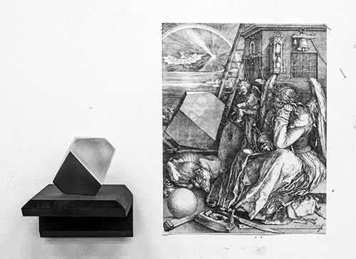 Raphaël Denis (2015), ÉLÉMENT. 60 x 54 x 54 mm, Acier, Plomb. MELENCOLIA I, d'après Dürer par Johannes Wierix. 26.1 x 20.5 cm. Gravure : 1602. Credit: Raphaël Denis.
