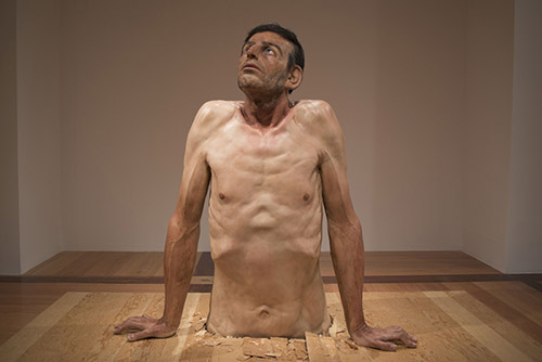 Zharko Basheski, Ordinary Man, 2009-10. Polyester resin, fiberglass, silicone, hair, 220 x 180 x 85 cm. Collection of the artist. © Zharko Basheski. Courtesy of the artist and Institute for Cultural Exchange, Tübingen.