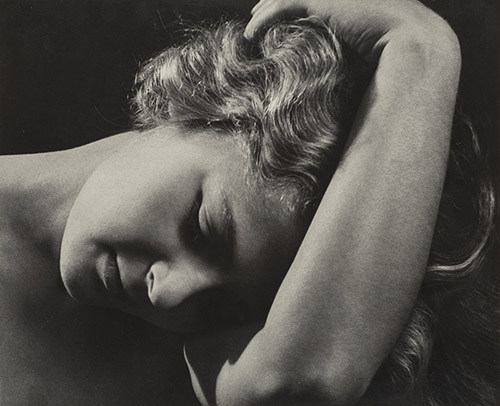 Ergy Landau, Assia endormie, studio d'Ergy Landau, 1932. Tirage gélatino-argentique d'époque. © Ergy Landau / ARJL.