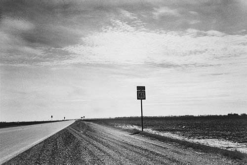 Jessica Lange, Highway 61, Dichroma photography. © Jessica Lange / Courtesy Howard Greenberg Gallery, NY.