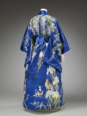 Kimono for export, probably Kyoto, 1905-15. Candidat/© Victoria and Albert Museum, London.