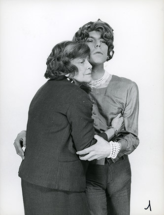 Michel Journiac, Propositions pour un travesti incestueux et masturbatoire, 1975 © Michel Journiac © Adagp, Paris, 2023.