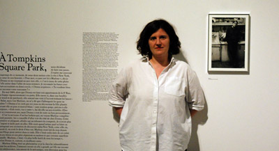 Entretien avec HĂ©lĂšne Giannecchini, Docteure en littĂ©rature, Ă©crivaine, chercheuse et thĂ©oricienne de lâart et co-commissaire de lâexposition, par Anne-FrĂ©dĂ©rique Fer, Ă Paris, le 24 juin 2025, durĂ©e 21â44, © FranceFineArt.