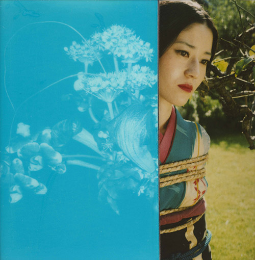 Araki Nobuyoshi, Sans titre, 1990 – 2024 © Nobuyoshi Araki. © Musée Guimet, Paris / Nicolas Fussler, photographe.