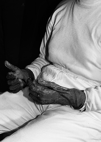 Marie Quéau, Sans titre #55, Action Training Productions, 2020, extrait de la série Fury, Courtesy Galerie Les filles du calvaire, Paris © Marie Quéau / ADAGP, Paris, 2025.