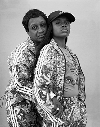 Dana Lixenberg, Tanya K and her daughter Kayrah, 2021. © Dana Lixenberg. Courtesy de l'artiste et de Grimm Amsterdam | London | New York.