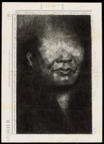 Sergio Aquindo, Perdu en lui-même n°2, 2022. Dessin au fusain et charbon sur carte d’état-major de la région de Montdidier datée de 1889. Collection de l’artiste.