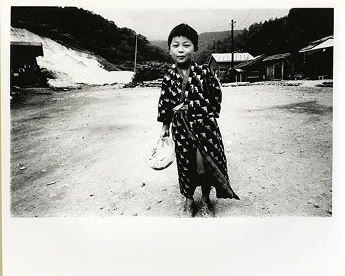 Kazuo Kitai, Onsen, série Paysages vaguement familiers, Yuzawa (dép. d’Akita), 1970 