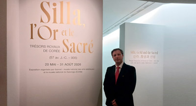 Entretien avec Dr. Arnaud Bertrand, conservateur des collections Corée – Chine ancienne au musée Guimet, et co-commissaire de l’exposition, par Anne-Frédérique Fer, à Paris, le 18 mai 2026, durée 24’38, © FranceFineArt.