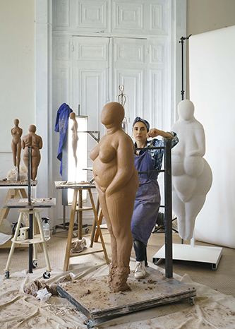 https://francefineart.com/  Prune Nourry / Photographe : Éléa-Jeanne Schmitter.
