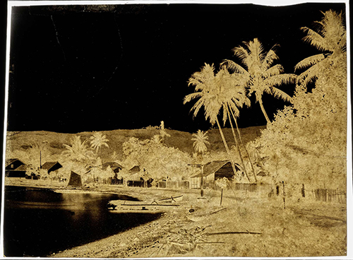 https://francefineart.com/  Gustave Viaud, Papeete, [Pape’ete], le bord de mer. Habitations sur un rivage arboré entouré de collines. Quelques pirogues reposent sur la plage. N° inventaire 70.2023.50.5. Négatif sur papier (calotype) Dimensions 18,4 x 24,4 cm. Océanie, Tahiti (île), Polynésie Société (îles de la) Polynésie française Vent (îles du) Papeete. Photographie reproduite dans P. O'Reilly et A. Jammes, "Gustave Viaud, premier photographe de Tahiti", Paris, Société des Océanistes, Musée de l'Homme, 1964, fig.III et intitulée "Papeete. Le bord de mer". Reproduite dans Jean-Yves Tréhin, "Tahiti, l'Eden à l'épreuve de la photographie", Gallimard, 2003, p.28-29, intitulée "Papeete vue prise aux environs de la case du photographe" et datée de 1859. Négatif faisant partie d'un ensemble de 40 calotypes sur papier et de tirages réalisés en Polynésie. © musée du quai Branly – Jacques Chirac.