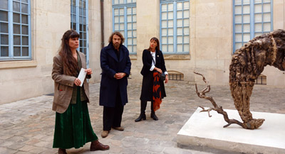 Entretien avec Amélie Adamo, auteure, historienne d’art, et commissaire de l’exposition, par Anne-Frédérique Fer, à Paris, le 12 octobre 2026, durée 18’13, © FranceFineArt.