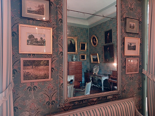 Anne-Frédérique Fer, Vue de l’exposition Je suis dans des mondes étranges de FLORE à la maison de George Sand, Nohant - du 18 avril au 1er novembre 2026. © Anne-Frédérique Fer / FranceFineArt.com